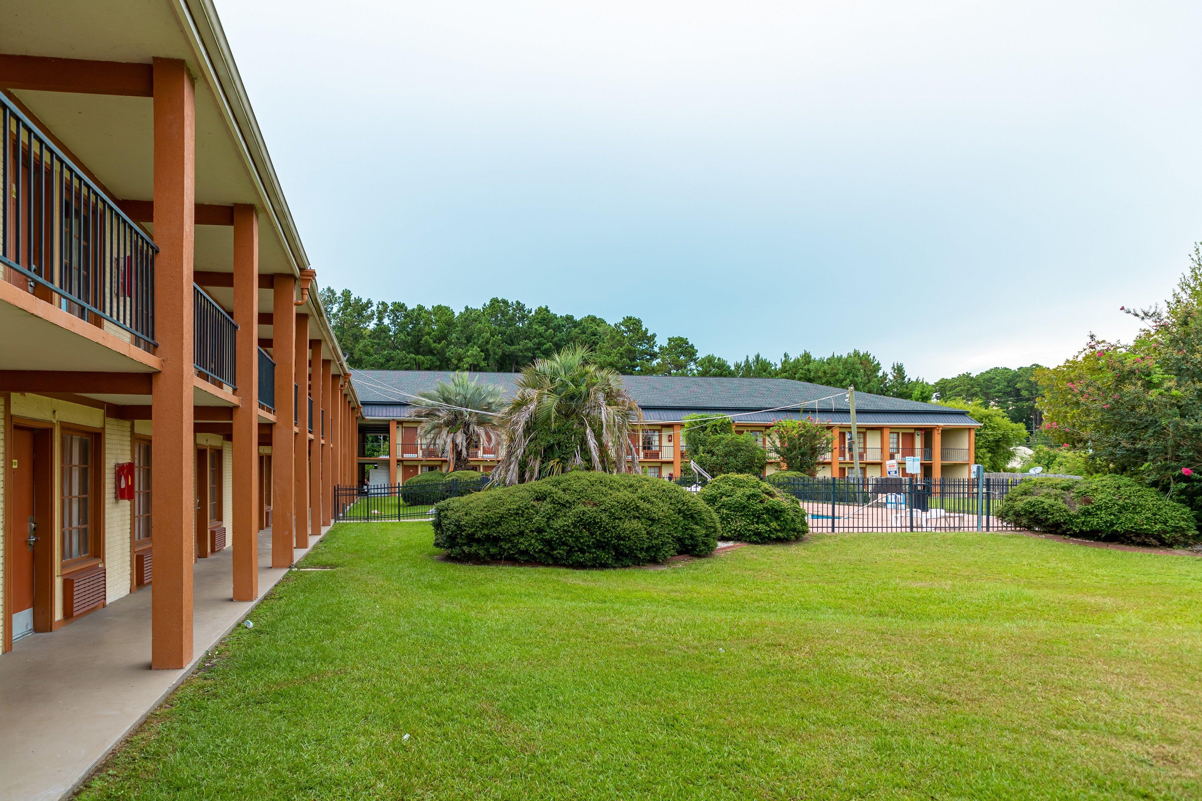 Red Roof Inn Savannah - Richmond Hill I-95 Exterior foto